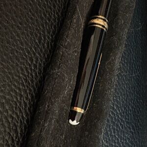 MontBlanc mechanical pencil black needs led